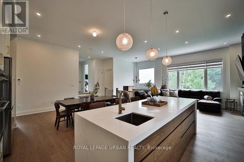 423 Friendship Avenue, Toronto (Rouge), ON - Indoor Photo Showing Kitchen