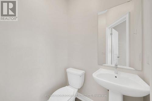 285 Atkinson Street, Clearview (Stayner), ON - Indoor Photo Showing Bathroom