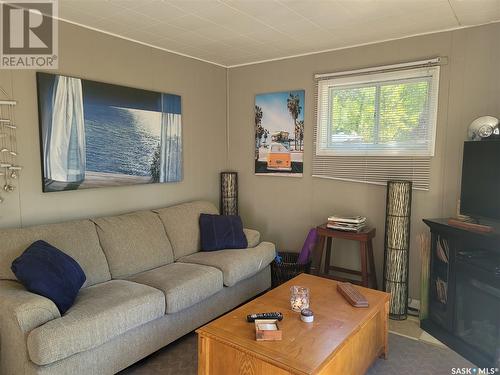 515 Water Street, Saskatchewan Beach, SK - Indoor Photo Showing Living Room