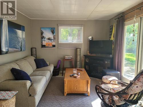 515 Water Street, Saskatchewan Beach, SK - Indoor Photo Showing Living Room