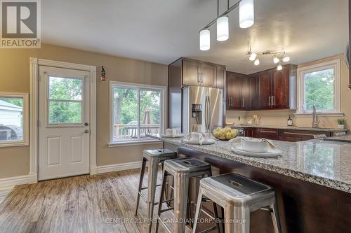 54 Regent Street, St. Thomas, ON - Indoor Photo Showing Kitchen