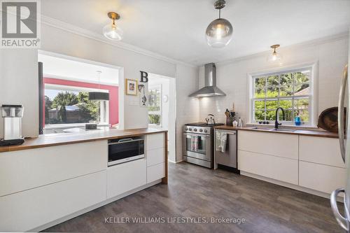 77 Broadway Avenue, London, ON - Indoor Photo Showing Kitchen