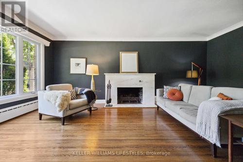 77 Broadway Avenue, London, ON - Indoor Photo Showing Living Room With Fireplace