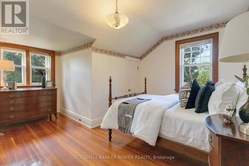 1204 Justamere Road, London, ON - Indoor Photo Showing Bedroom