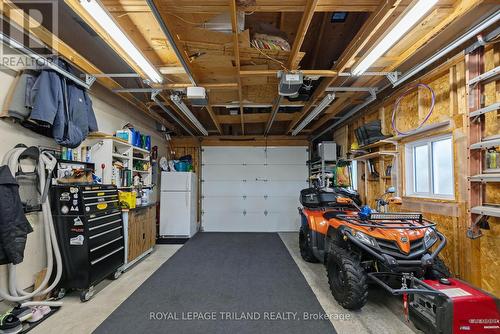 30 Caldwell Street, St. Thomas, ON - Indoor Photo Showing Garage