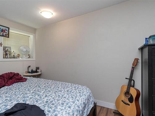 610 Manchester Rd, Victoria, BC - Indoor Photo Showing Bedroom