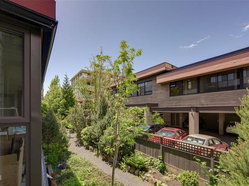 206-420 Parry St, Victoria, BC - Outdoor