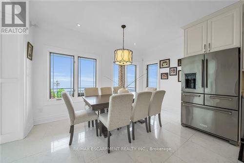 94 Seabreeze Crescent E, Hamilton (Lakeshore), ON - Indoor Photo Showing Dining Room