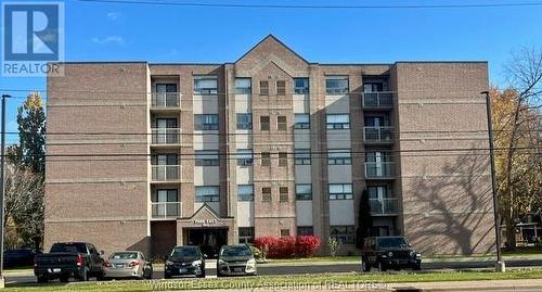 1160 Lauzon Unit# 102, Windsor, ON - Outdoor With Balcony With Facade