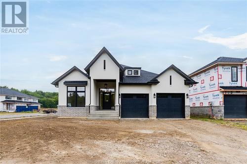 2557 Mayfair Avenue, Lasalle, ON - Outdoor With Facade