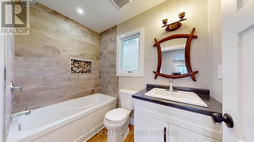 1559 Elmtree Drive, North Middlesex (Parkhill), ON - Indoor Photo Showing Bathroom