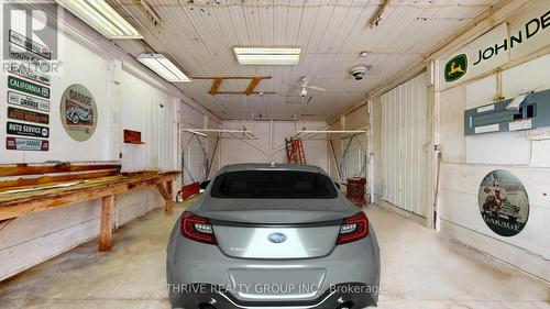 1559 Elmtree Drive, North Middlesex (Parkhill), ON - Indoor Photo Showing Garage