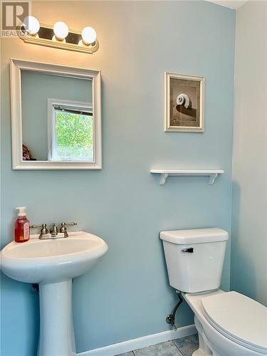 31 Vine Avenue, Moncton, NB - Indoor Photo Showing Bathroom