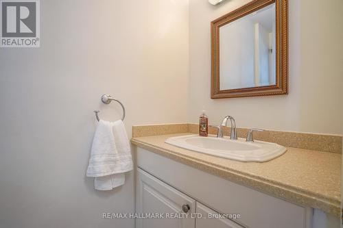 31 Ringwood Crescent, Toronto (Henry Farm), ON - Indoor Photo Showing Bathroom