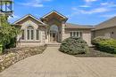 4 Maplehyrn Avenue, East Gwillimbury, ON  - Outdoor With Facade 