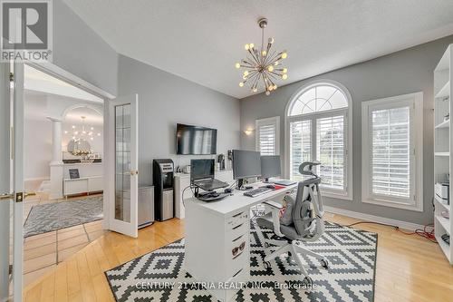 4 Maplehyrn Avenue, East Gwillimbury, ON - Indoor Photo Showing Office