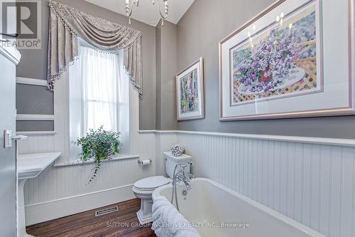 1680 Hwy 26, Springwater, ON - Indoor Photo Showing Bathroom