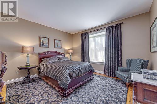 1680 Hwy 26, Springwater, ON - Indoor Photo Showing Bedroom