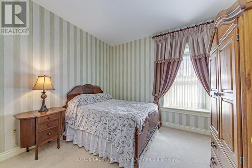 1680 Hwy 26, Springwater, ON - Indoor Photo Showing Bedroom