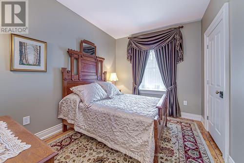 1680 Hwy 26, Springwater, ON - Indoor Photo Showing Bedroom