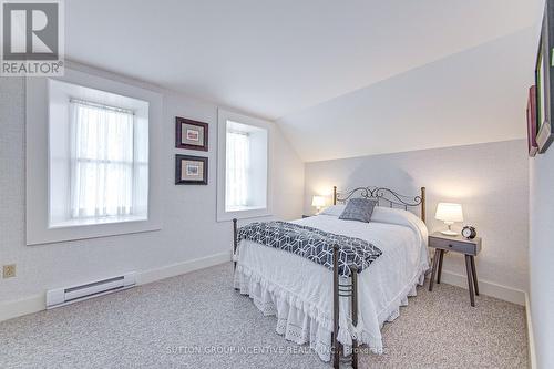 1680 Hwy 26, Springwater, ON - Indoor Photo Showing Bedroom