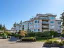 5301-2829 Arbutus Rd, Saanich, BC  - Outdoor With Facade 