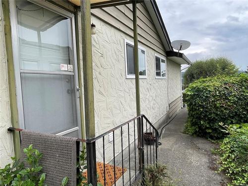 19-21 Cilaire Dr, Nanaimo, BC - Outdoor With Exterior