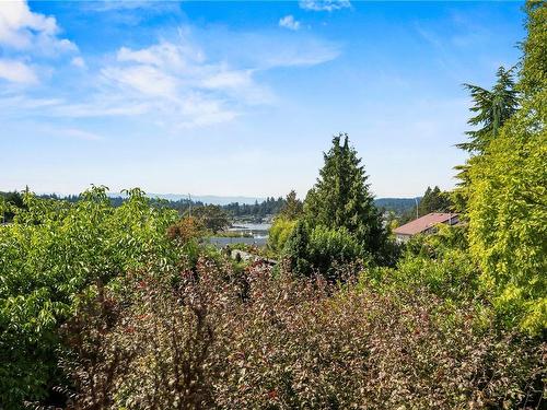 1011 Burnside Rd West, Saanich, BC 