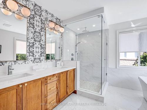 83 Aloe Ave, Richmond Hill, ON - Indoor Photo Showing Bathroom