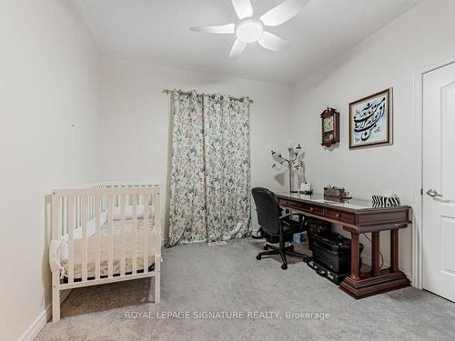 326 Chouinard Way, Aurora, ON - Indoor Photo Showing Bedroom