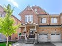 326 Chouinard Way, Aurora, ON  - Outdoor With Facade 