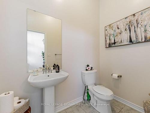 326 Chouinard Way, Aurora, ON - Indoor Photo Showing Bathroom