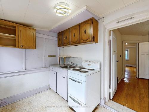 113 Humbercrest Blvd, Toronto, ON - Indoor Photo Showing Kitchen