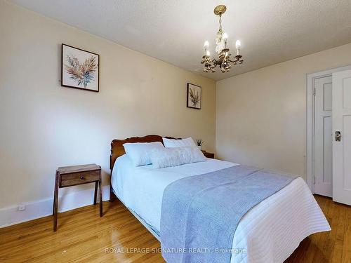 113 Humbercrest Blvd, Toronto, ON - Indoor Photo Showing Bedroom