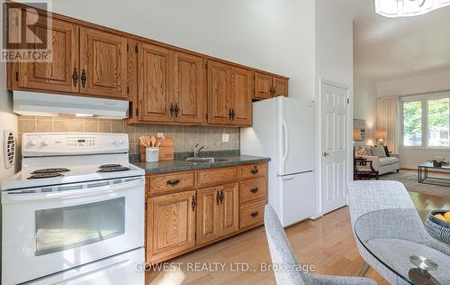 26 Peking Road, Toronto (Woburn), ON - Indoor Photo Showing Kitchen