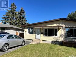 2713 Arlington AVENUE  Saskatoon, SK S7J 2J5