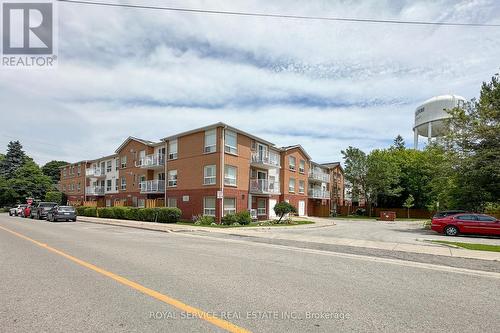 212 - 95 Wellington Street, Clarington (Bowmanville), ON 