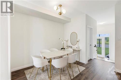 43 Finglas Court, Ottawa, ON - Indoor Photo Showing Dining Room