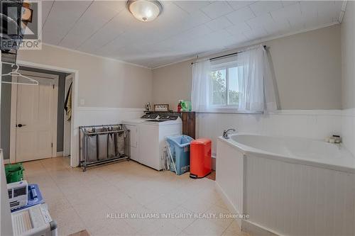 22 Bishop Street N, North Glengarry, ON - Indoor Photo Showing Laundry Room