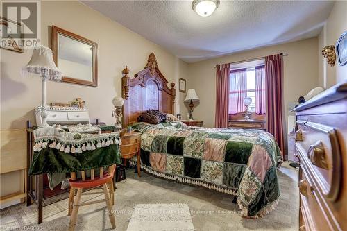 8 Philip Place, Kincardine, ON - Indoor Photo Showing Bedroom