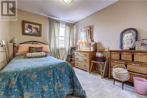 8 Philip Place, Kincardine, ON - Indoor Photo Showing Bedroom