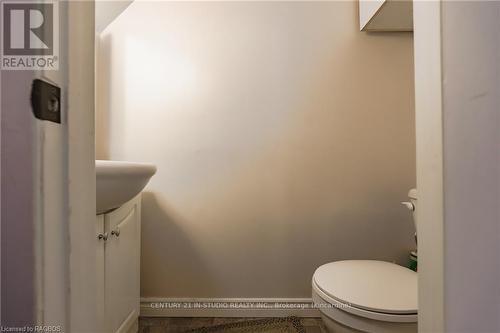 8 Philip Place, Kincardine, ON - Indoor Photo Showing Bathroom