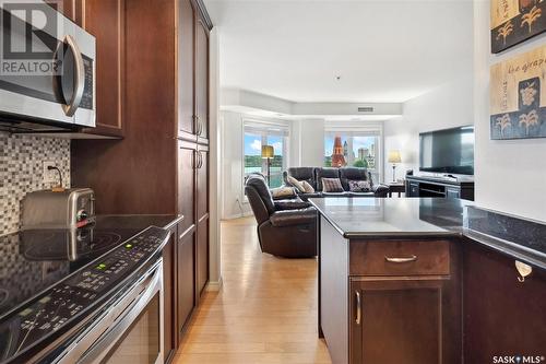 801 902 Spadina Crescent E, Saskatoon, SK - Indoor Photo Showing Kitchen