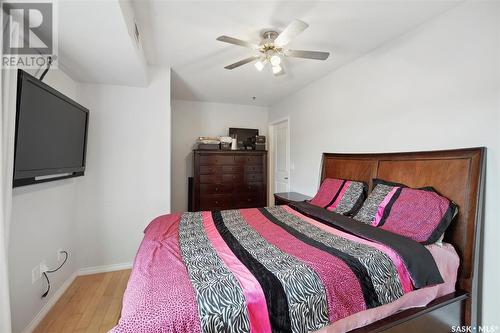 801 902 Spadina Crescent E, Saskatoon, SK - Indoor Photo Showing Bedroom