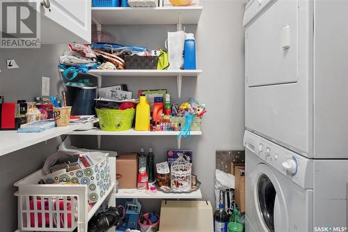 801 902 Spadina Crescent E, Saskatoon, SK - Indoor Photo Showing Laundry Room