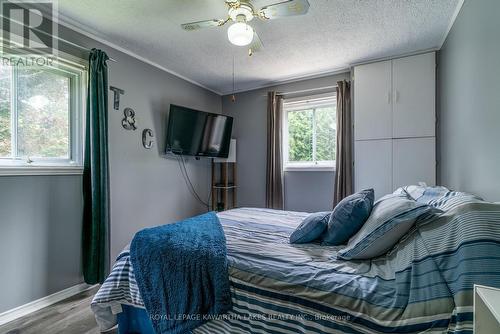 28 Cadillac Boulevard, Kawartha Lakes, ON - Indoor Photo Showing Bedroom