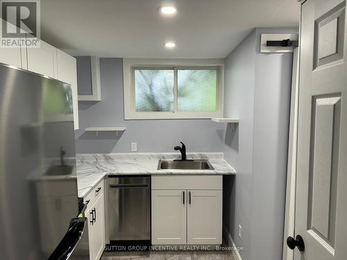 163 Clapperton Street, Barrie, ON - Indoor Photo Showing Kitchen