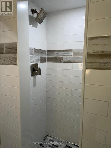 163 Clapperton Street, Barrie, ON - Indoor Photo Showing Bathroom