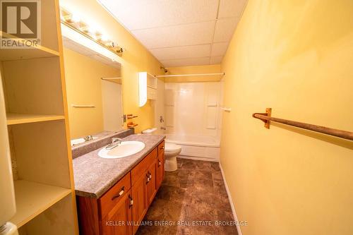 12699 Loyalist Parkway, Prince Edward County (Picton), ON - Indoor Photo Showing Bathroom