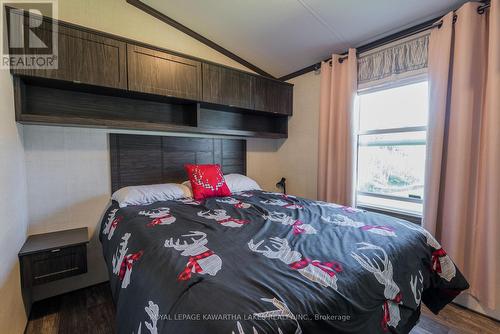 Cv003 - 657 Thunder Bridge Road, Kawartha Lakes, ON - Indoor Photo Showing Bedroom